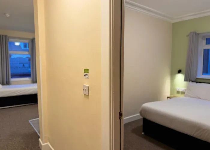 Charlton Aparthotel